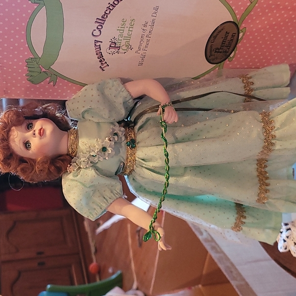 Shannon the Shamrock Faiey - Picture 3 of 8